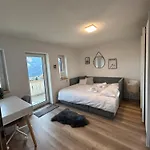 Apartment 4 Valleys Modern With Free Parking *
