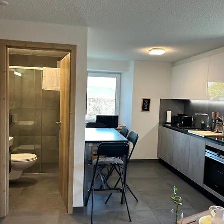 4 Valleys Modern With Free Parking