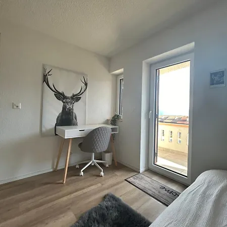 4 Valleys Modern With Free Parking Lägenhet