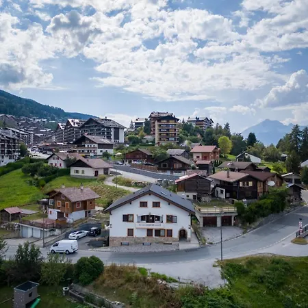 4 Valleys Modern With Free Parking Apartment *