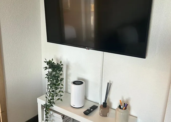 4 Valleys Modern With Free Parking Apartment *